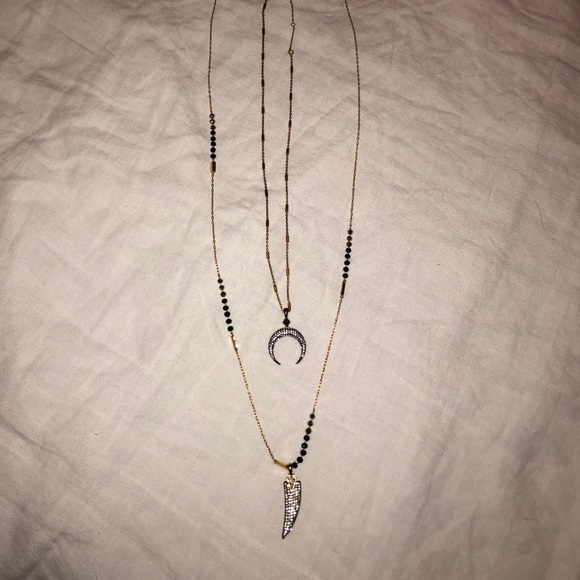 S&D Jansen horn/Deidre double horn pendant